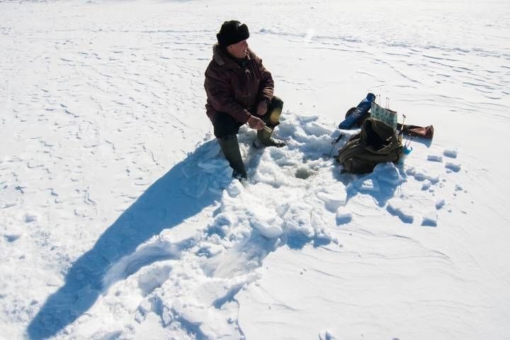 Во Владивостоке ищут рыбака, пропавшего в предыдущем году