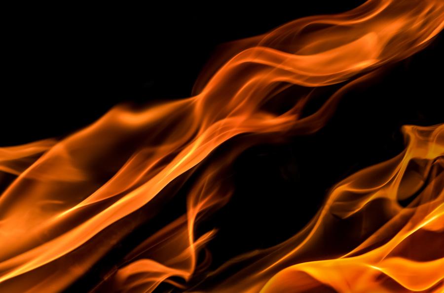 Фото: pixabay.com | Язык пламени и огромные клубы дыма: в Приморье горит жилой дом