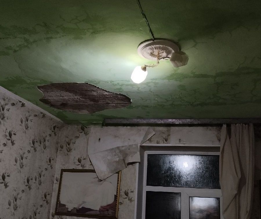 Кипяток в Находке: теплоэнергетики не поверили в горячую воду, расплавившую трубы в домах