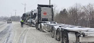 Большегрузам ограничили въезд во Владивосток