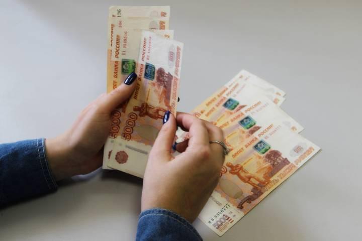 Специалисты рассказали, кто во Владивостоке зарабатывает 75 тысяч рублей в месяц