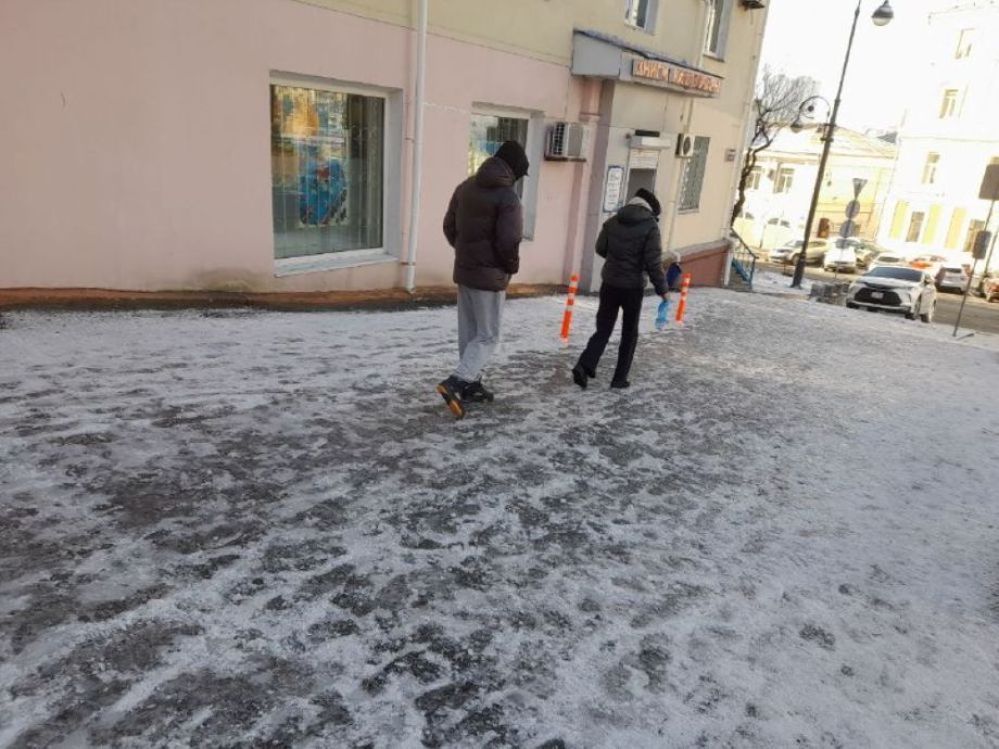 Можно не идти в школу: во Владивостоке – свободное посещение из‑за  субботнего снегопада