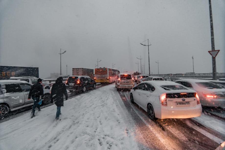 Фото: PRIMPRESS | Сильный шестичасовой снегопад обрушится на Владивосток в четверг. Названо время