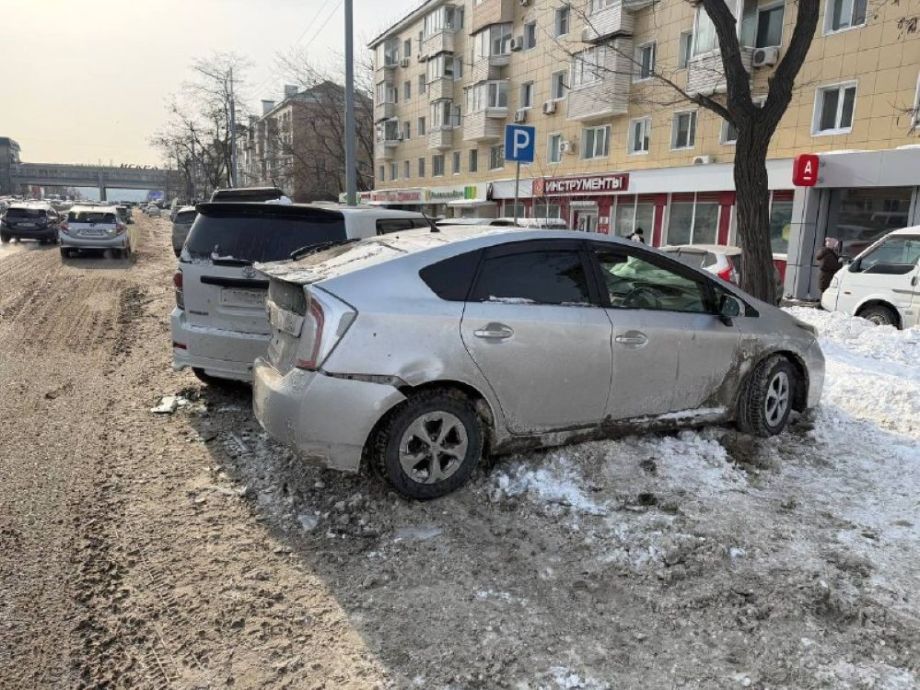 Водитель „Форика“ устроил «голливудский» каскад столкновений во Владивостоке