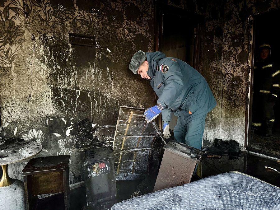 Пожар на проспекте 100-летия Владивостока унёс жизни матери и сына