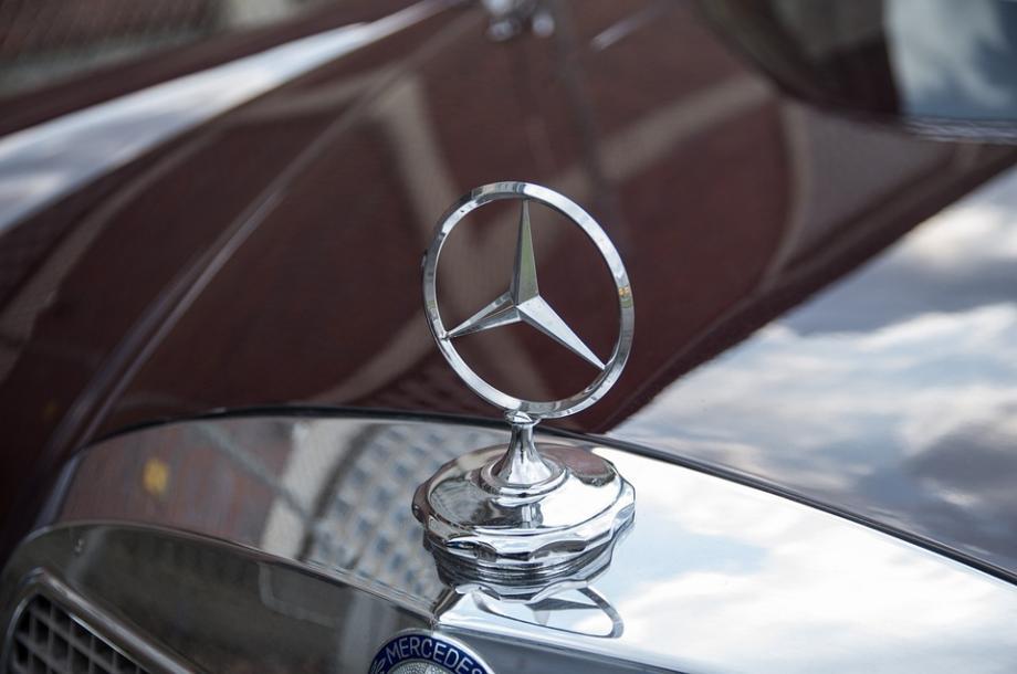 Фото: Pixabay | «Mercedes купил, а мозги забыл?». В центре Владивостока завелся очередной «мастер парковки»