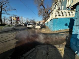 Срочно убирайте машины. Жуткое ЧП в центре Владивостока прямо сейчас