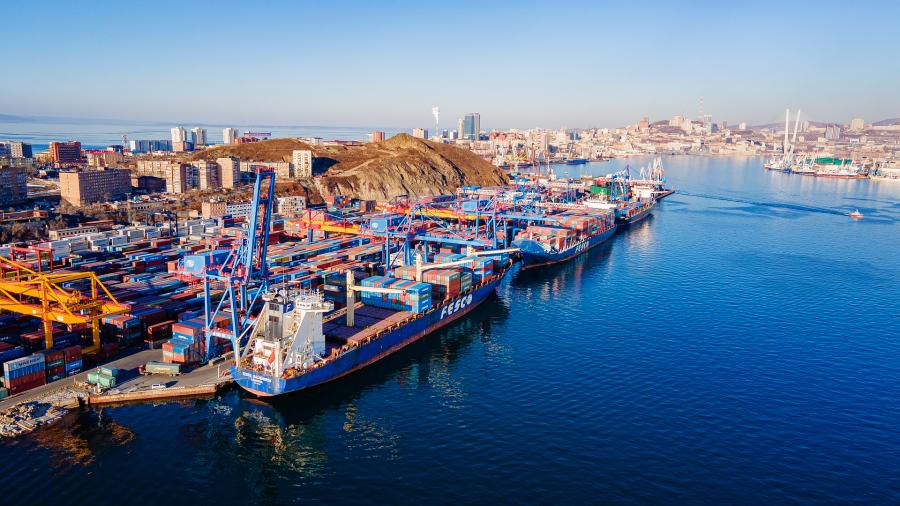Фото: пресс-служба FESCO | ВМТП второй год подряд лидирует в рейтинге российских портов по контейнерообороту