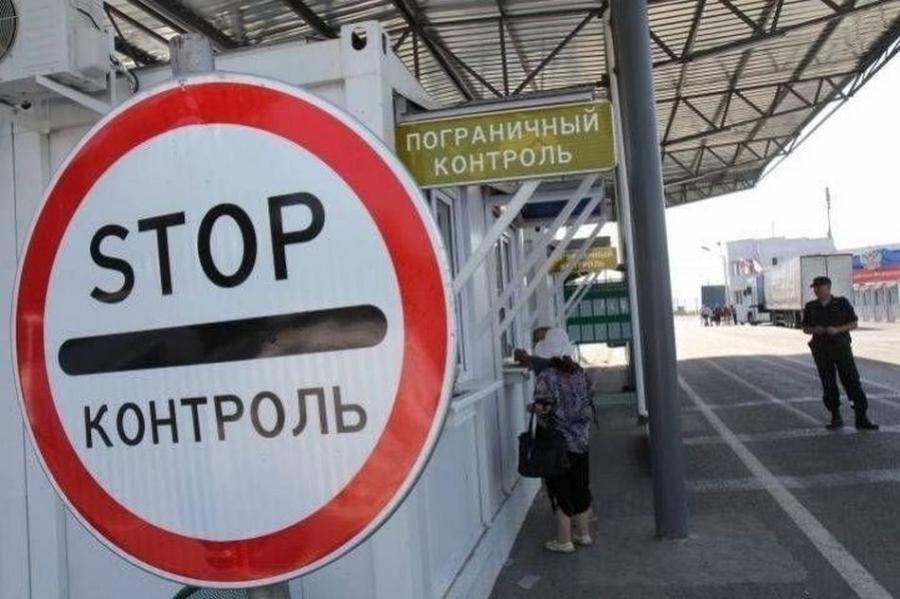 Таможенникам разрешат останавливать грузовики на всей территории России