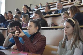 Теперь студенты заживут. В России предложили сделать стипендии не ниже прожиточного минимума