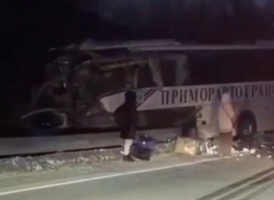 Состояние пострадавших в ДТП с автобусом в Приморье — тяжёлое и крайне тяжёлое