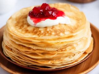 Секрет «дырчатых» блинчиков на Масленицу: что добавить в тесто, чтобы они стали кружевными