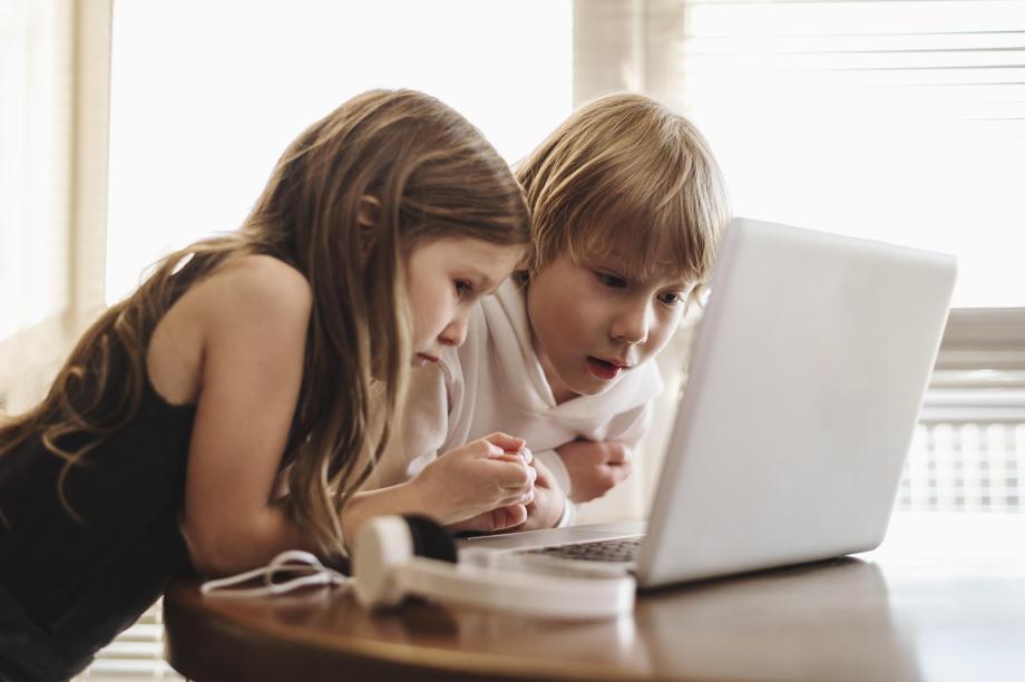 Фото: freepik | Родителям важно знать: какие риски подстерегают детей в Интернете и способы защиты от них