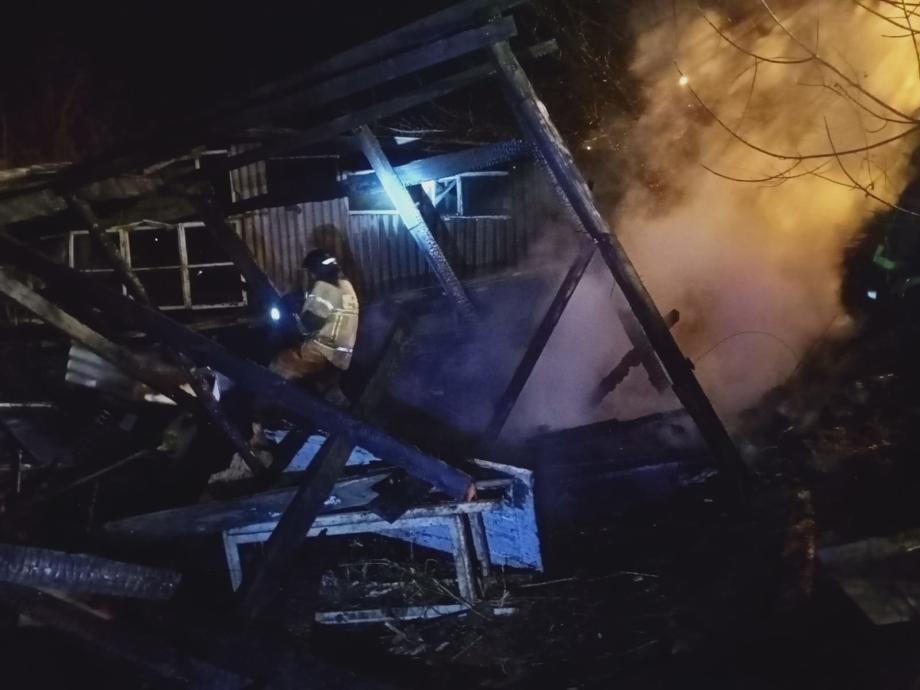 Фото: 27.mchs.gov.ru | «Обрушилась крыша, тушили 10 человек». В Приморье горят частные дома