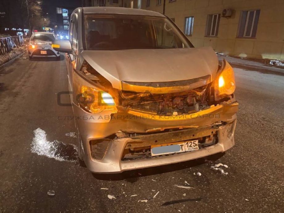 «Авто не на ходу»: во Владивостоке автомобилисты вновь не поделили дорогу