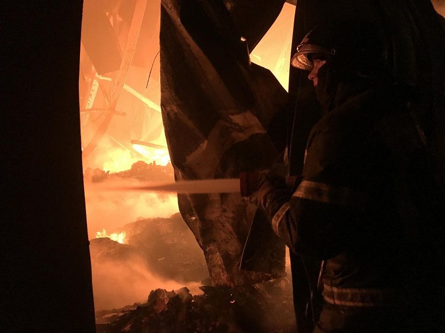 Жилой дом сгорел в центре Владивостока