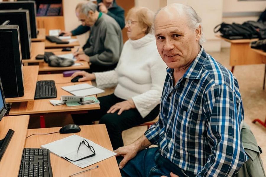 Работающие пенсионеры. Работающие пенсионеры на примере Москвы.