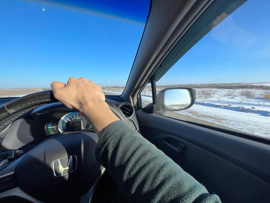 Фото: Максим Протасов / PRIMPRESS | Меньше бензина – больше тепла. 10 советов, как сэкономить топливо в машине зимой