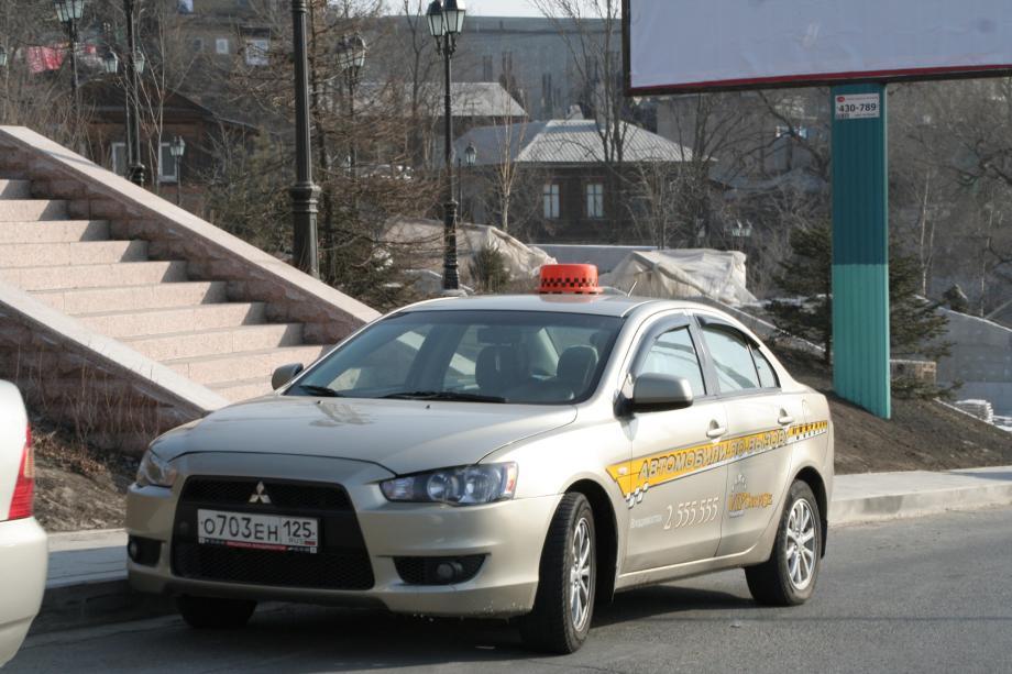 Миллионы россиян останутся без работы. Чем грозит закон, касающийся таксистов?