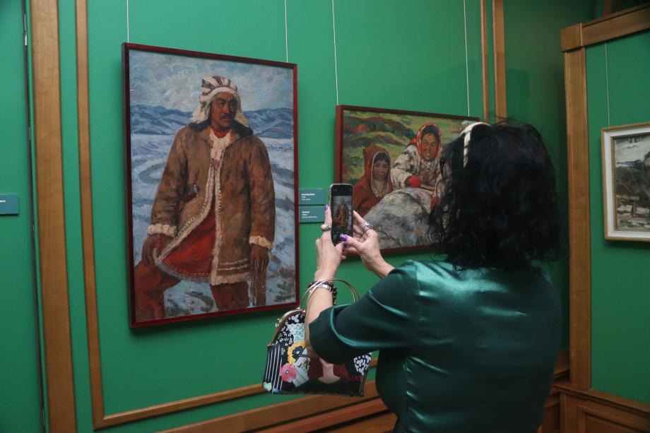 «Николай Волков. Живопись»: юбилейная выставка открылась во Владивостока