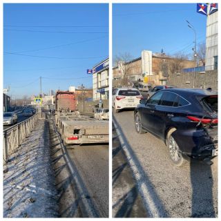 Авто в хлам: фура въехала в «Хорек» на Калинина во Владивостоке