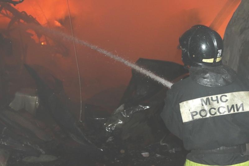 В Приморье ночью сгорел магазин