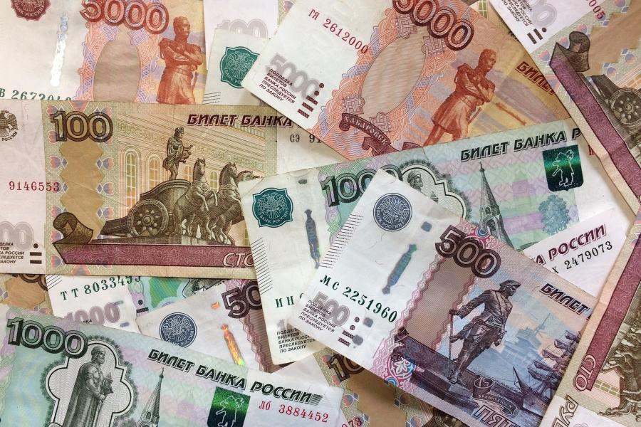 ПФР рассказал о выплате 13 700 рублей за стаж 20/25 лет