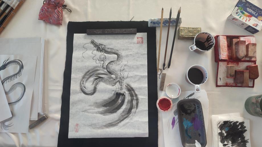 «За этим кроется огромный труд»: художник Марина Давидович рассказала об особенностях классической китайской живописи