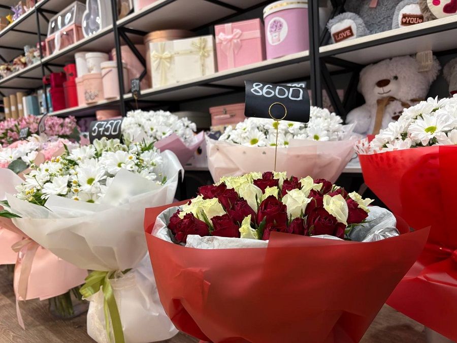 День влюблённых: во сколько «встанет» порадовать свою «половинку»