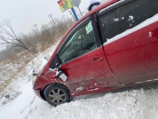 В Приморье автоледи на Toyota Prius устроила ДТП, в котором пострадал двухлетний ребенок