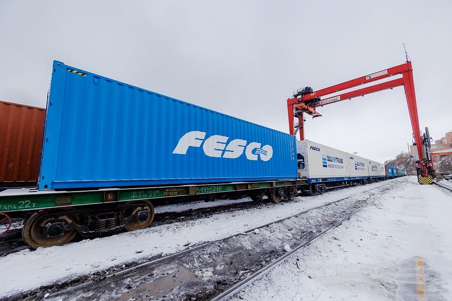 FESCO обновила рекорд по железнодорожным отправкам контейнеров из ВМТП