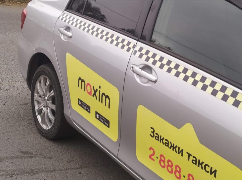 «Необходимо ввести ограничения». Россиян ждут изменения в работе такси