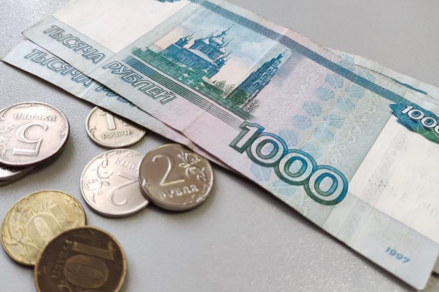 Независимо от дохода. С марта к пенсии добавят по 2700 рублей