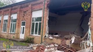 Громкое дело об обрушении потолка в приморской школе направлено в суд