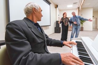 Какие потери ждут работающих пенсионеров с марта