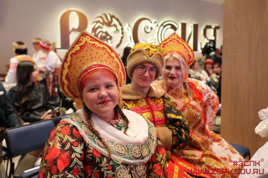 «Вместе – победим!": Антон Волошко открыл Год единства народов России во Владивостоке