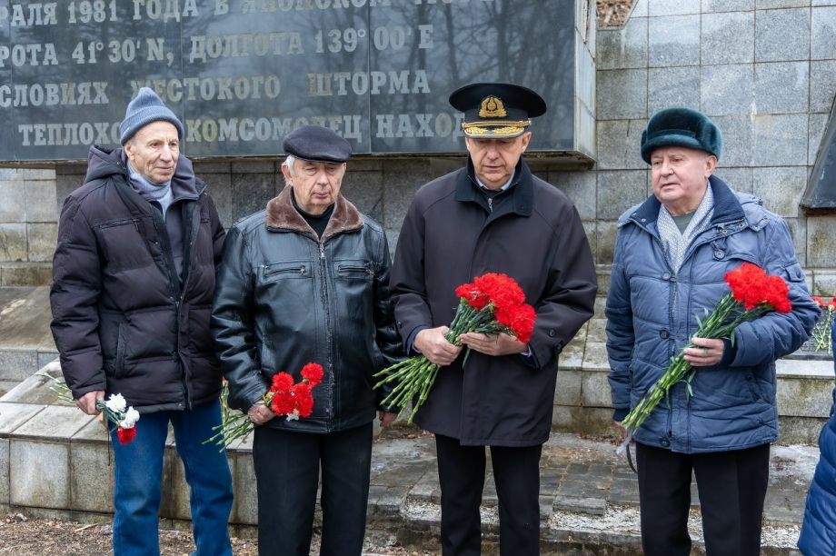 Сотрудники FESCO отдали дань памяти экипажу теплохода «Комсомолец Находки»