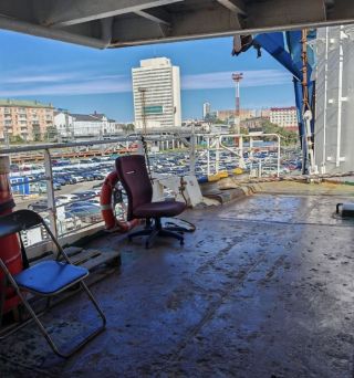 Караоке на пароме: рейс Владивосток — Сокчо запустили, но россиянам в Корее не рады