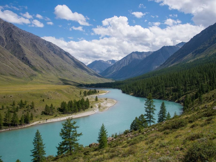 Пять самых красивых мест России, которые нужно посетить каждому