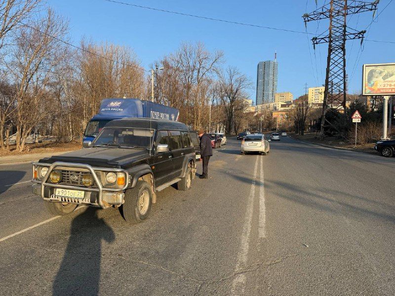 Оба не на ходу: водитель на «Приусе» влетел в джип: подробности от комиссаров