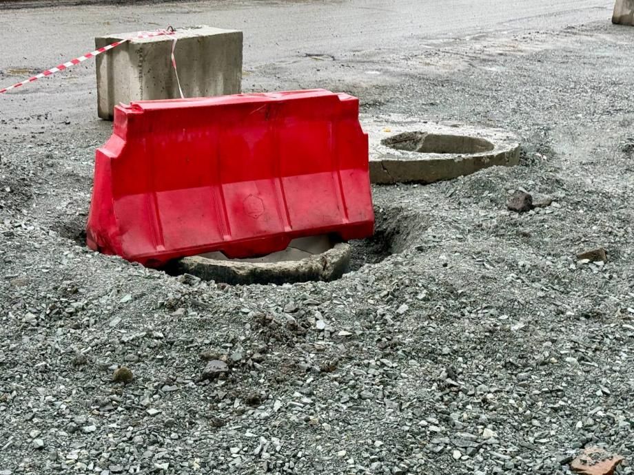 Движение на одной из улиц Владивостока остановили на сутки