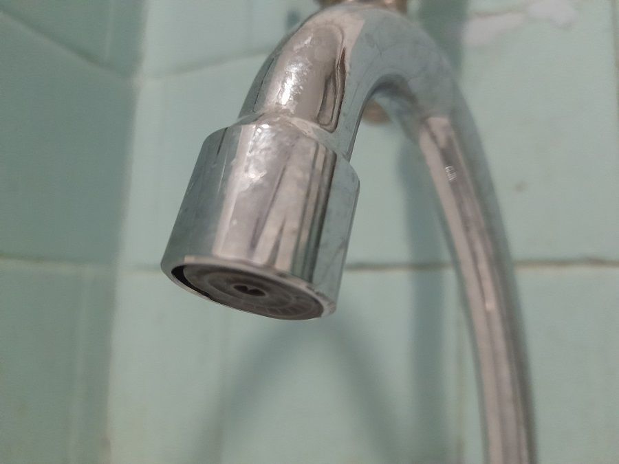 Дома на Снеговой третий день отключены от водоснабжения