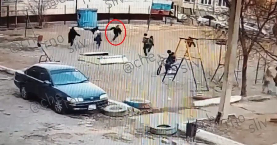 Дичь в Уссурийске: толпа подростков забила камнями девочку, полиция разбирается