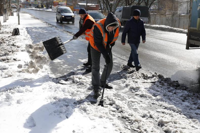 Фото: vlc.ru | За что боролись: во Владивостоке продолжают избавляться от снега