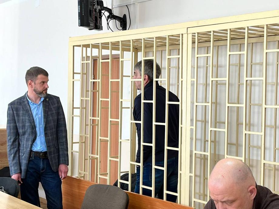 «Семь убийств, бандитизм и оружие». Суд Владивостока вынес приговор киллеру из 90-х