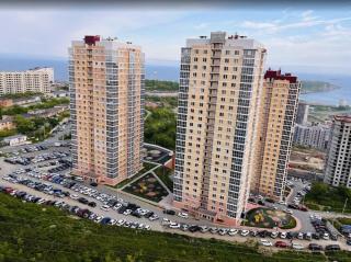Во Владивостоке разыскивают хулиганку, устроившую стрельбу из окна