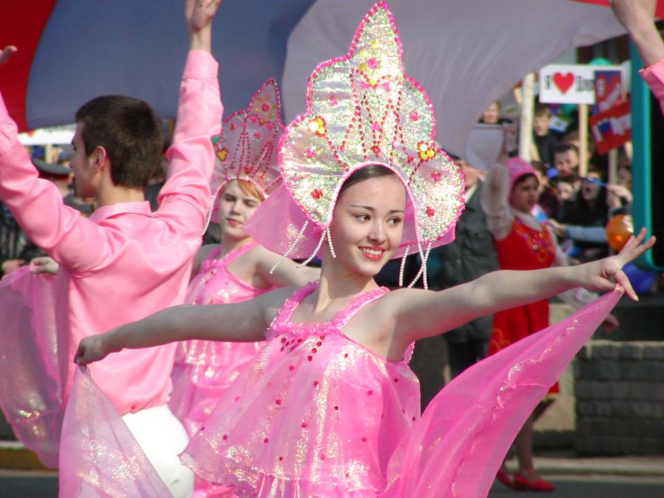 Фото: zspk.gov.ru | Александр Ролик поздравил работников культуры с профессиональным праздником