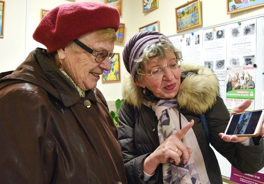 Почему даже неработающие пенсионеры в апреле могут остаться без льгот и выплат