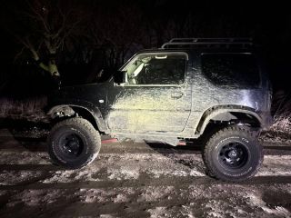 Поездка на крыше автомобиля в Приморье закончилась смертью «наездника»