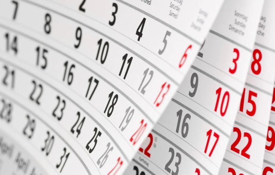 Россиян хотят перевести на шестидневную рабочую неделю с 08:00 до 20:00